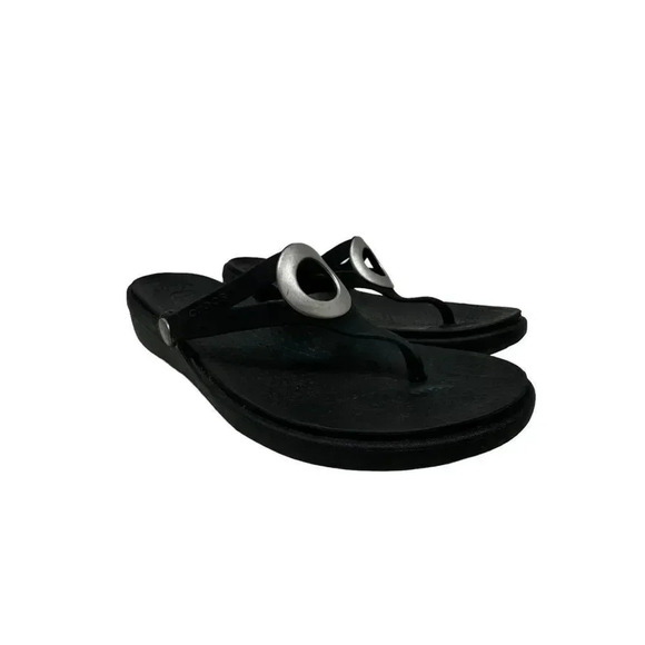 Crocs Women's size 10 Sanrah  Metallic o-ring Wedge Flip black &silver - Picture 1 of 8
